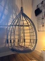 Hangstoel grijs, Ophalen, Zo goed als nieuw, Grijs, Hout