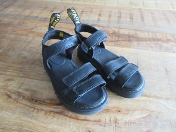 Sandalen zwart Dr. Martens maat 28,5 beschikbaar voor biedingen