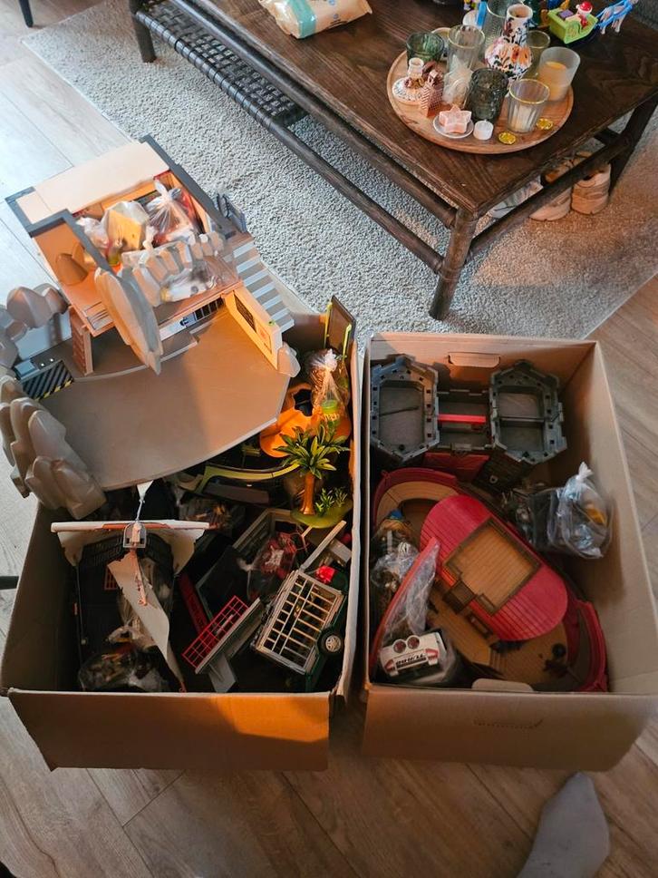 2 Grote dozen Playmobil., Kinderen en Baby's, Speelgoed | Playmobil, Gebruikt, Complete set, Ophalen