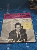 Gesigneerde Trini Lopez Single - Lonesome Traveler, Ophalen of Verzenden, Zo goed als nieuw