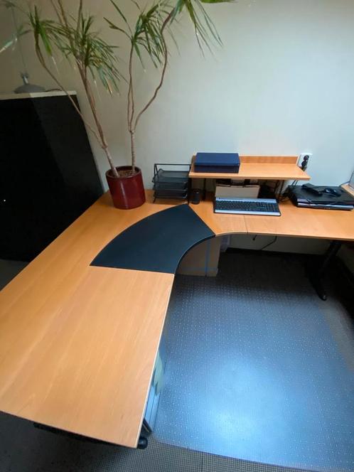 Ikea hoekbureau beukenkleur, Huis en Inrichting, Bureaus, Gebruikt, In hoogte verstelbaar, Ophalen