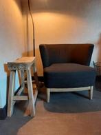 Zadeltafeltje en stoel nieuwstaat, Huis en Inrichting, Stoelen, Ophalen, Zo goed als nieuw, Zwart, Eén