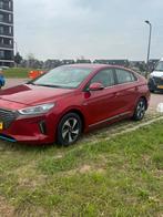 Hyundai IONIQ 1.6 GDI Blue HEV 141 pk DCT 2019 Rood, Auto's, Hyundai, 65 €/maand, 750 kg, Origineel Nederlands, IONIQ