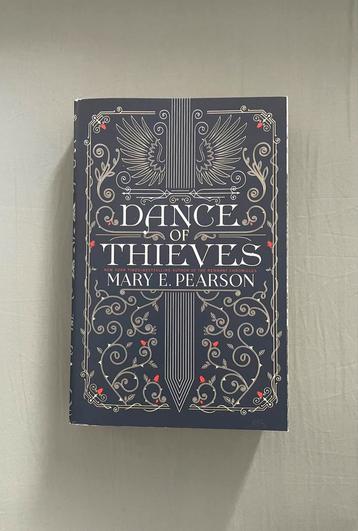 Dance of Thieves boek