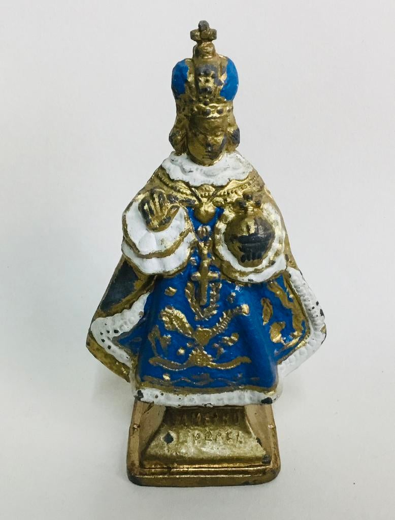 Antiek metalen bronzen beeld kindje jezus van Praag, Antiek en Kunst, Antiek | Religie, Verzenden