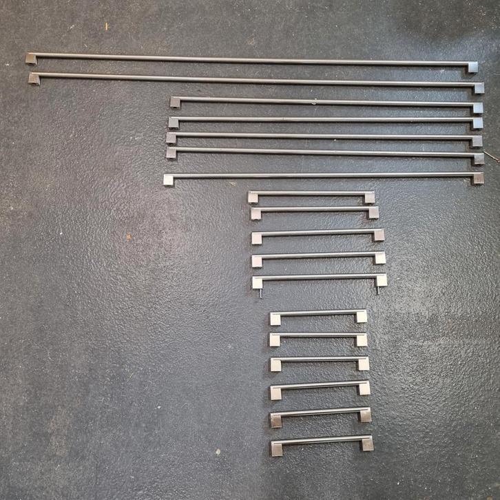 Zware RVS keukengreepjes - diverse maten., Huis en Inrichting, Keuken | Keukenelementen, Gebruikt, Minder dan 100 cm, Minder dan 25 cm