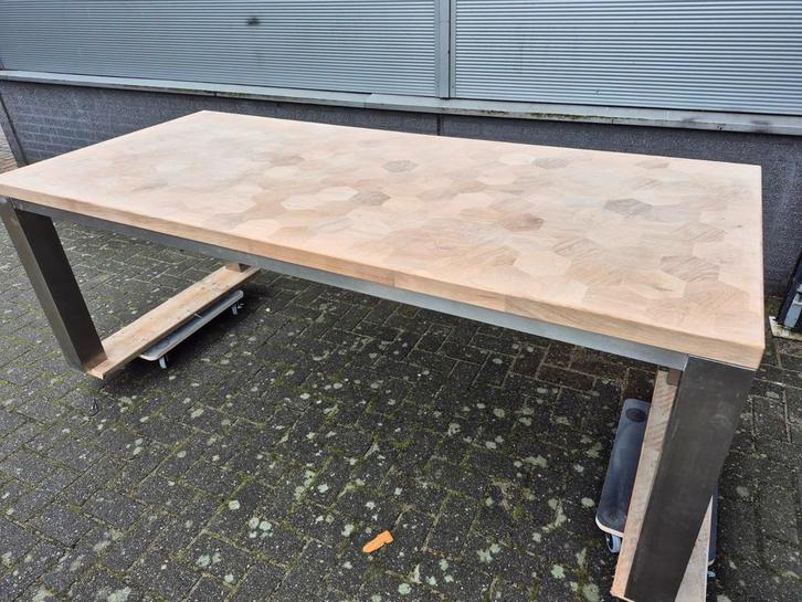 Eiken hexagon eettafel inclusief onderstel UNIEK, Huis en Inrichting, Tafels | Statafels, Zo goed als nieuw, Ophalen