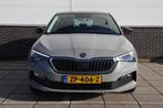 Skoda Scala 1.0 TSI First Edition * Pano * Trekhaak * 18 LMV, Auto's, Skoda, Scala, Gebruikt, Euro 6, Origineel Nederlands