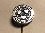 Metalen FORD FUSSBALL VOETBAL Speld (Zwart/Metaalkleur)., Verzenden, Zo goed als nieuw, Sport, Speldje of Pin