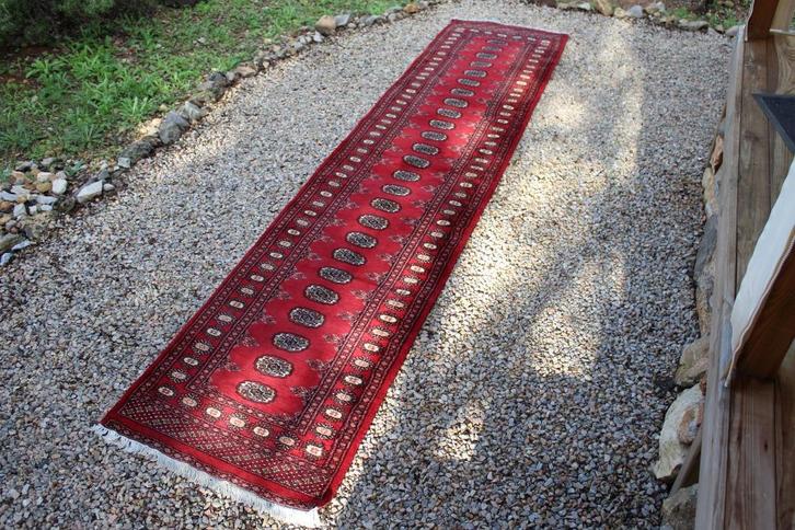 Brocante - Mooie lange tapijtloper, Bochara!, Huis en Inrichting, Stoffering | Tapijten en Kleden, Gebruikt, 200 cm of meer, Rechthoekig