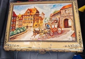 Vintage , gigantische biscuit blik, DBF België  beschikbaar voor biedingen