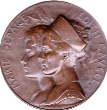 MARIE  DE  PACE   EDIH   CAVEL L beschikbaar voor biedingen