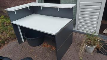 Originele winkelbalie; ook als bar (!) o.a. te gebruiken   beschikbaar voor biedingen