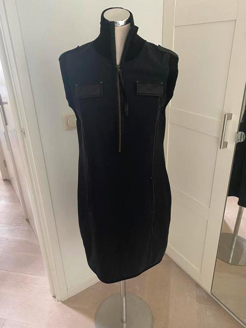 Marc Cain Sports Zwarte Jurk Maat M, Kleding | Dames, Jurken, Zo goed als nieuw, Maat 38/40 (M), Zwart, Boven de knie, Ophalen of Verzenden