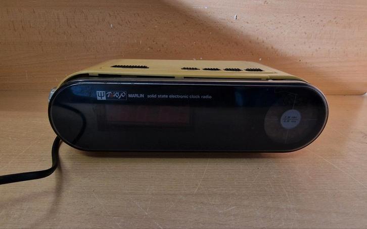 Tokyo Marlin 660 E – Vintage Electronic Radio Clock – As is, Witgoed en Apparatuur, Wekkers, Gebruikt, Ophalen of Verzenden