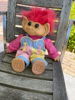Vintage   Uneeda troll . Lengte 48 cm  , 1987 .Stoffen lijf., Verzamelen, Poppen, Ophalen of Verzenden, Gebruikt, Pop