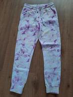 Tie-dye joggingbroek maat 134 Gratis, Kinderen en Baby's, Kinderkleding | Maat 134, Ophalen of Verzenden, Zo goed als nieuw