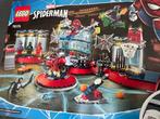 LEGO  Attack On The Spider Lair 76175, Ophalen of Verzenden, Zo goed als nieuw, Complete set, Lego