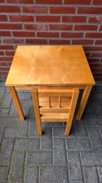 Houten kinder meubilair, Ophalen, Zo goed als nieuw, Tafel(s) en Stoel(en)
