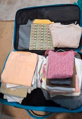 T.k. koffer vol dameskl. 45 st maat 36/38 + gratis sleutelha, Kleding | Dames, Dames-kledingpakketten, Gedragen, Maat 36 (S), Ophalen of Verzenden