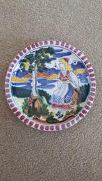 vintage TERRA 2 NORWAY bord volkskunst meisje, Antiek en Kunst, Antiek | Keramiek en Aardewerk, Ophalen