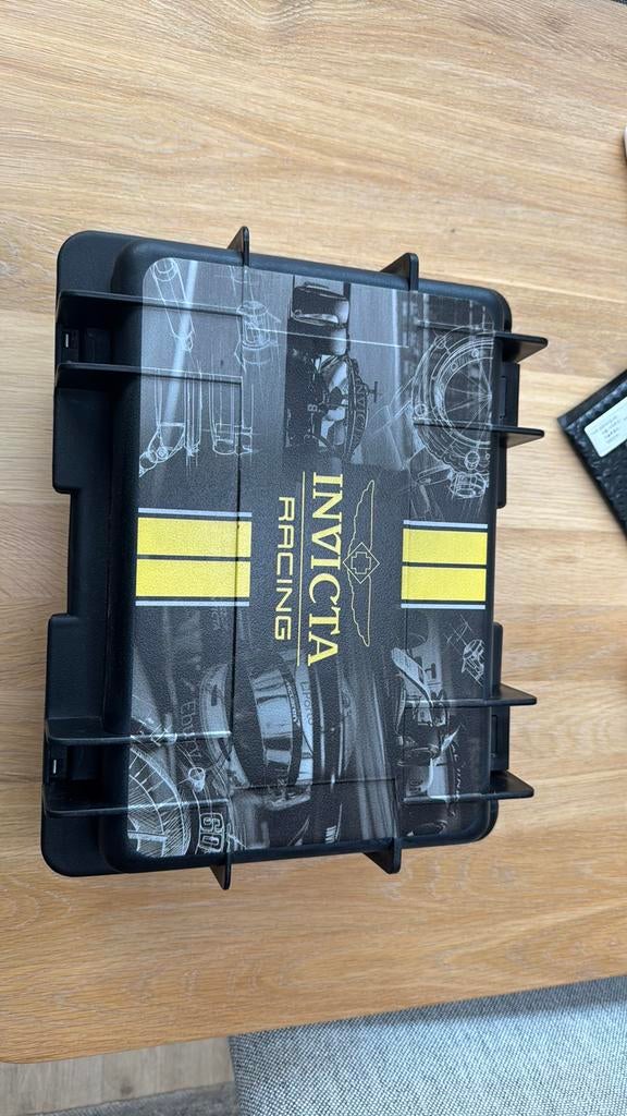 Invicta horloge koffer gloednieuw 8 plekken, Ophalen of Verzenden, Zo goed als nieuw, Zwart, Jongen of Meisje