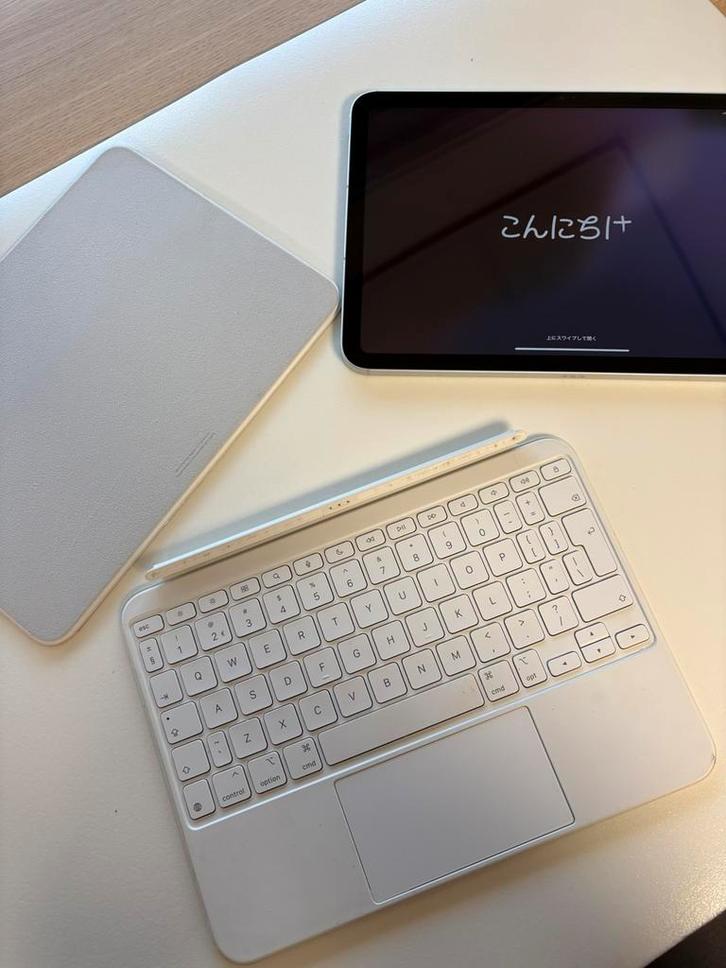 Apple iPad 10th generation, Computers en Software, Apple iPads, Zo goed als nieuw, Overige modellen, 10 inch, 64 GB, Zilver, Ophalen of Verzenden