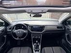 Volkswagen T-Roc 1.0 TSI Style Panoramadak Adaptive Cruise C, Auto's, Volkswagen, Voorwielaandrijving, Gebruikt, 1193 kg, Wit