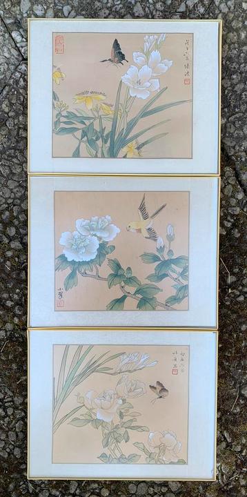 Vintage Chinese Silk schilderijen beschikbaar voor biedingen