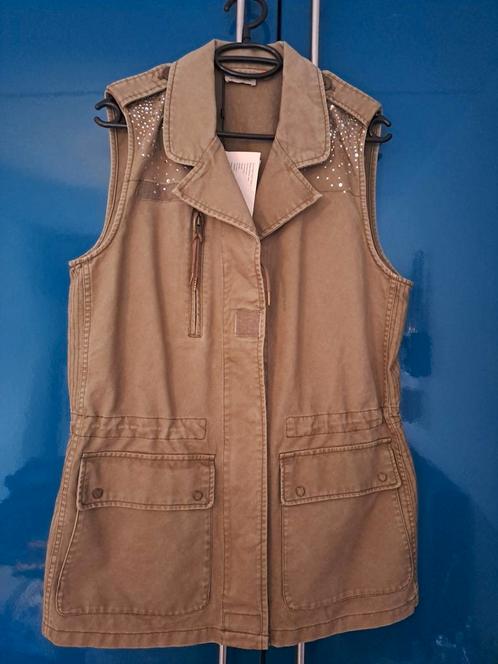 NIEUW!! Dames bodywarmer/gilet olijfgroen.Maat XL., Kleding | Dames, Bodywarmers, Nieuw, Maat 46/48 (XL) of groter, Groen, Ophalen