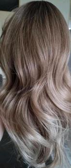Pruik 22 inch goudblond/lichtbruin gemêleerd, Sieraden, Tassen en Uiterlijk, Uiterlijk | Haarverzorging, Ophalen of Verzenden