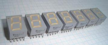 Toshiba TR362 LED-displays met 7 segmenten. beschikbaar voor biedingen