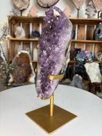 Amethist op standaard, Verzamelen, Mineralen en Fossielen, Ophalen of Verzenden, Mineraal