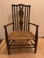 Antiek eiken laag stoeltje, Ophalen