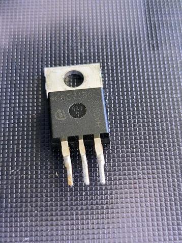 6x HexFET IPP60R180 (650V/22A) beschikbaar voor biedingen