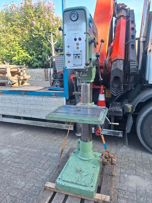Alzmetall  kolomboormachine, Doe-het-zelf en Verbouw, Gereedschap | Boormachines, Gebruikt, Kolomboormachine, 600 watt of meer