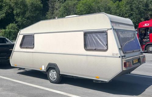Kip KG48T met ruime voortent en luifel, Caravans en Kamperen, Caravans, Particulier, tot en met 4, 750 - 1000 kg, Treinzit, Kip