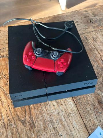 Playstation 4 met rode controller beschikbaar voor biedingen