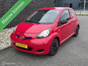 Toyota Aygo 1.0-12V Aspiration Green Navigator beschikbaar voor biedingen