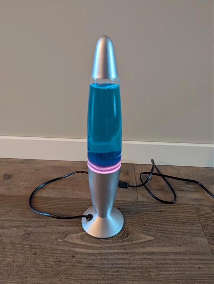 Lavalamp - 33cm hoog, Kinderen en Baby's, Kinderkamer | Inrichting en Decoratie, Zo goed als nieuw, Lamp, Ophalen of Verzenden