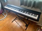 Yamaha P-125 Digitale Piano met standaard, Zwart, Digitaal, Ophalen of Verzenden, Zo goed als nieuw