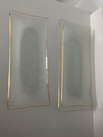 Glazen Cake Schalen met Kanten Versiering (3) beschikbaar voor biedingen