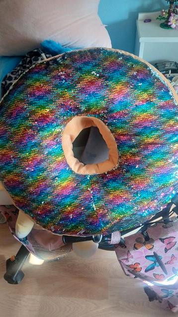 Donut knuffel  beschikbaar voor biedingen