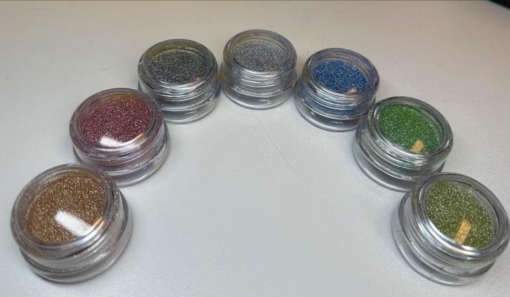 7x Nieuwe Magnetische Glitter - Star Burst, Sieraden, Tassen en Uiterlijk, Uiterlijk | Cosmetica en Make-up, Nieuw, Make-up, Handen en Nagels