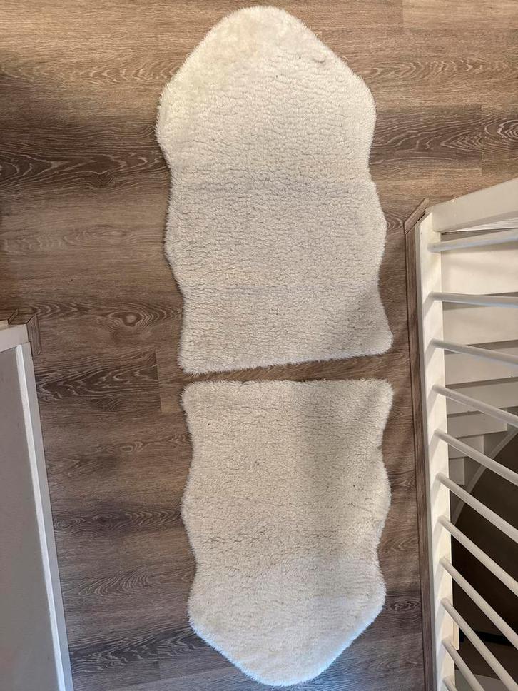 Schapenvacht 2x kleedje, Huis en Inrichting, Stoffering | Tapijten en Kleden, Gebruikt, Ophalen of Verzenden