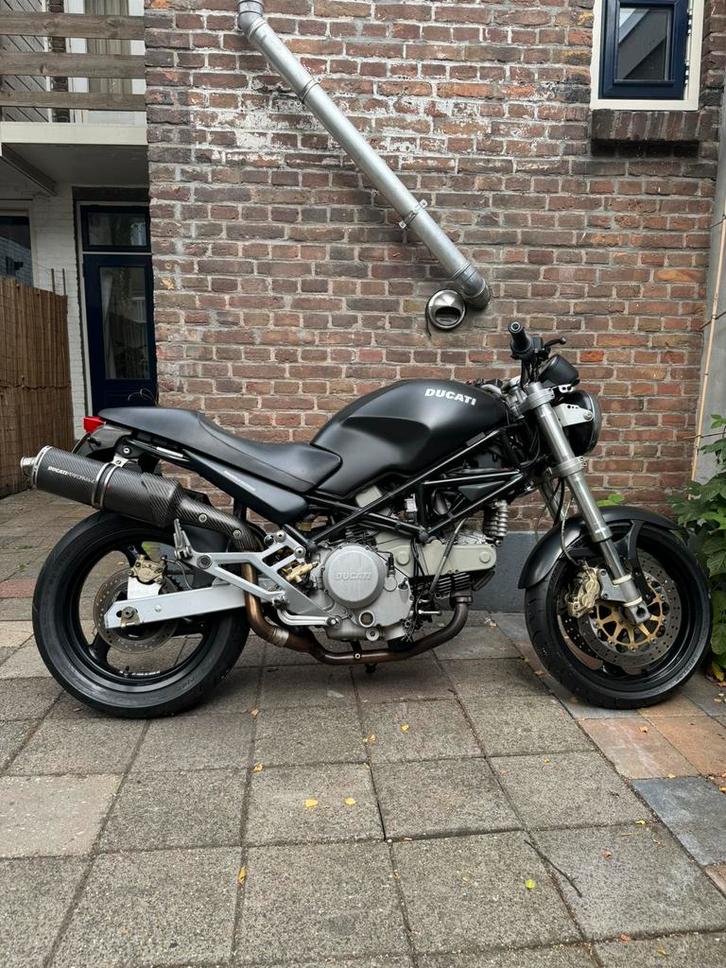 Ducati monster, Motoren, Motoren | Ducati, Particulier, Naked bike, meer dan 35 kW, 2 cilinders, Sportuitlaat, Ophalen of Verzenden
