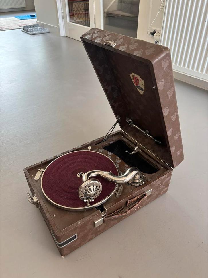 Sovjet Grammofoon in Koffer, Audio, Tv en Foto, Platenspelers, Gebruikt, Platenspeler, Overige merken, Ophalen of Verzenden