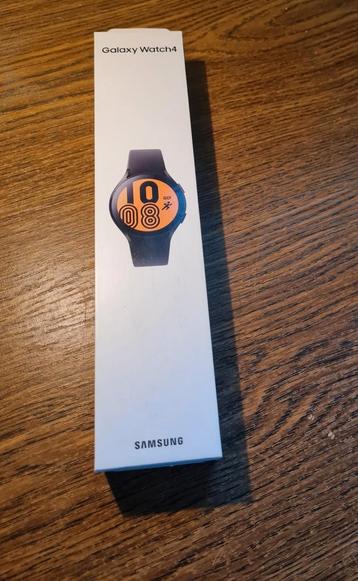 Samsung watch4 44mm beschikbaar voor biedingen