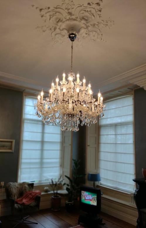Glazen kroonluchter, 28 kaarsen, Huis en Inrichting, Lampen | Kroonluchters, Gebruikt, Glas, Ophalen