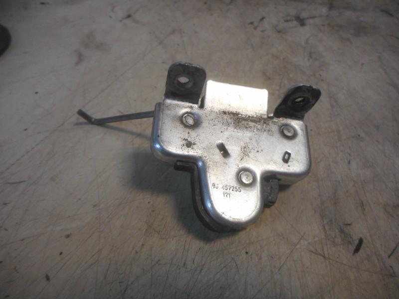 Slotvanger Achterklep Opel Omega B (25/26/27) 2001 90N457255, Gebruikt, Bahnhofsplatz, Rüsselsheim am Main 65423, , Duitsland